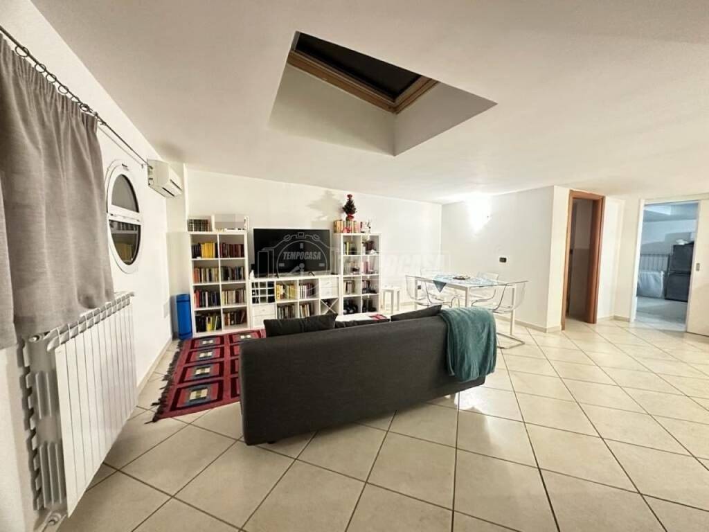 appartamento in vendita a Napoli in zona Fuorigrotta