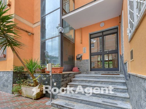 appartamento in vendita a Napoli in zona Posillipo