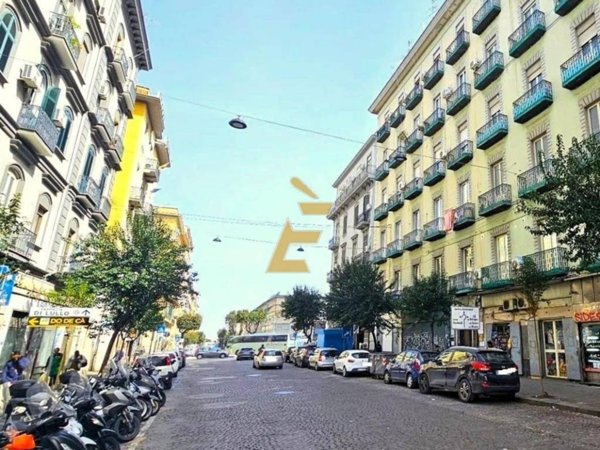 appartamento in vendita a Napoli in zona Vicaria