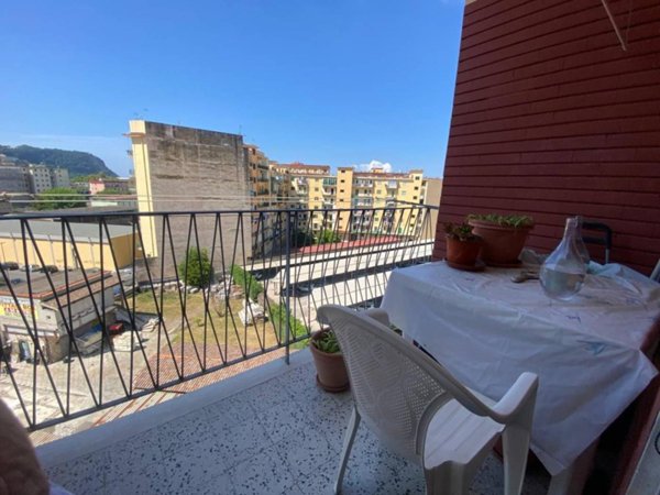 appartamento in vendita a Napoli in zona Bagnoli
