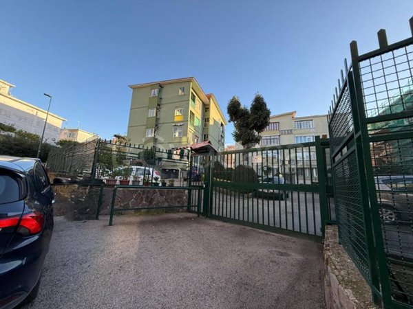 appartamento in vendita a Napoli in zona Fuorigrotta