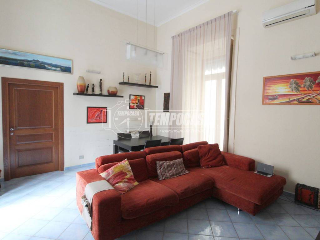 appartamento in vendita a Napoli in zona San Ferdinando