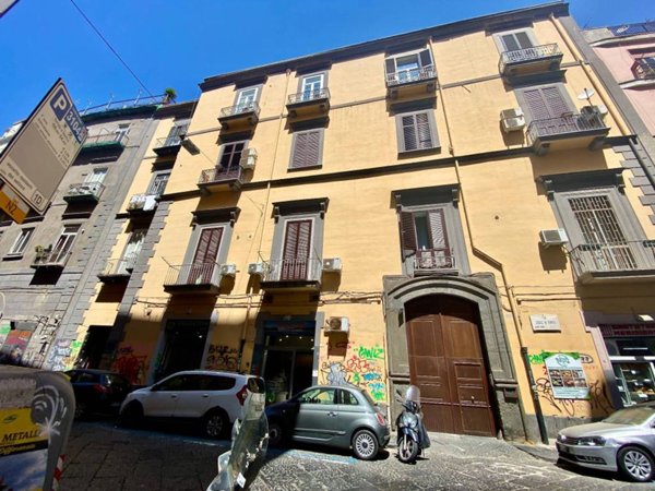 appartamento in vendita a Napoli in zona Pendino / San Giuseppe