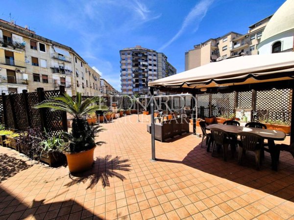 appartamento in vendita a Napoli in zona Mercato