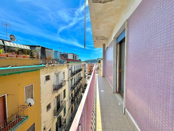 appartamento in vendita a Napoli in zona Bagnoli