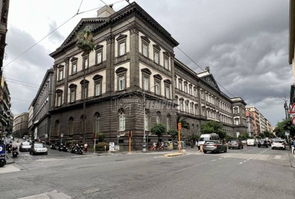 appartamento in vendita a Napoli in zona Pendino / San Giuseppe