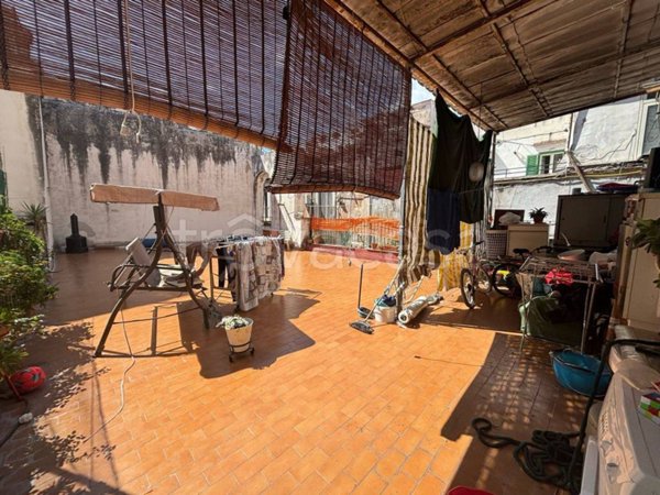 appartamento in vendita a Napoli in zona Pendino / San Giuseppe