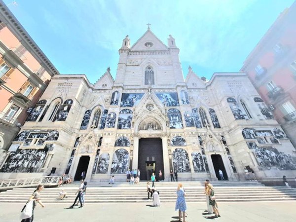 appartamento in vendita a Napoli in zona San Lorenzo