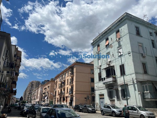 appartamento in vendita a Napoli in zona Pendino / San Giuseppe