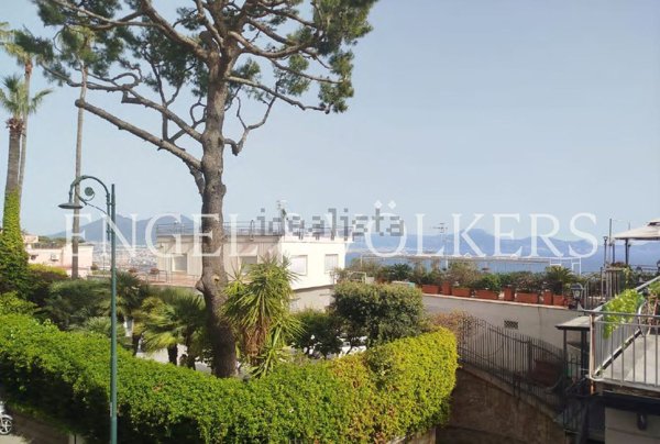 appartamento in vendita a Napoli in zona Vomero