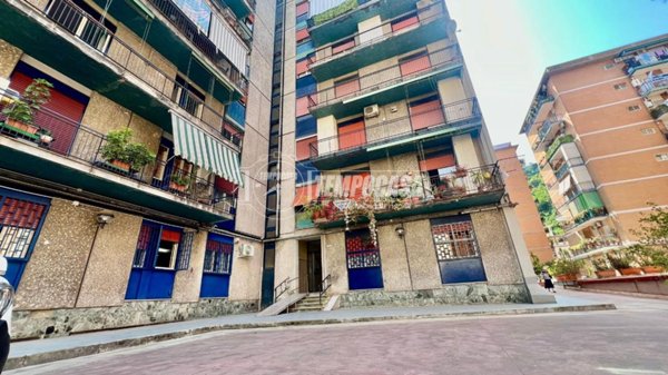 appartamento in vendita a Napoli in zona Fuorigrotta