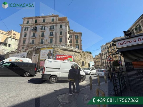 appartamento in vendita a Napoli in zona Mercato