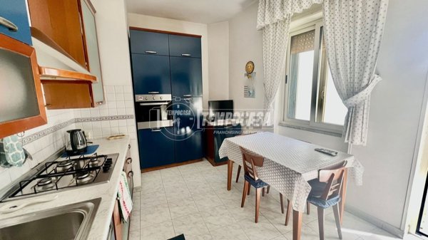 appartamento in vendita a Napoli in zona Fuorigrotta