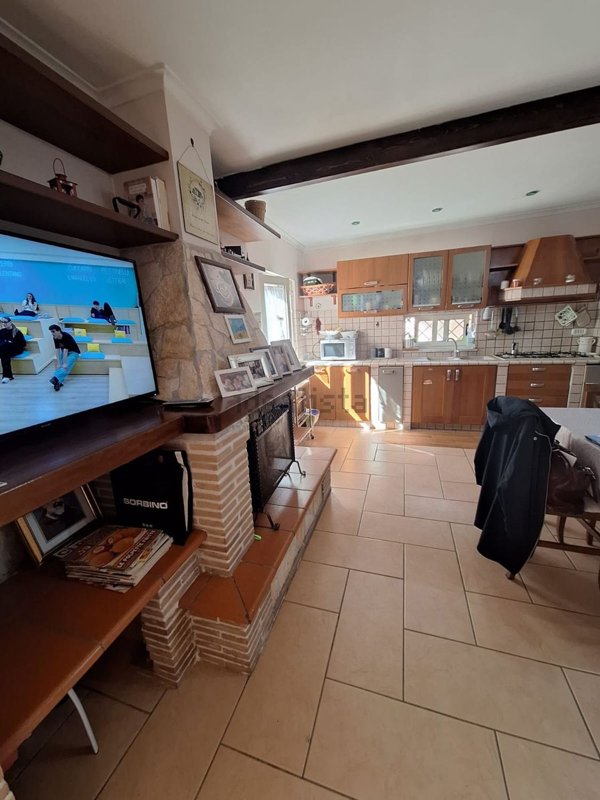 casa indipendente in vendita a Napoli in zona Camaldoli
