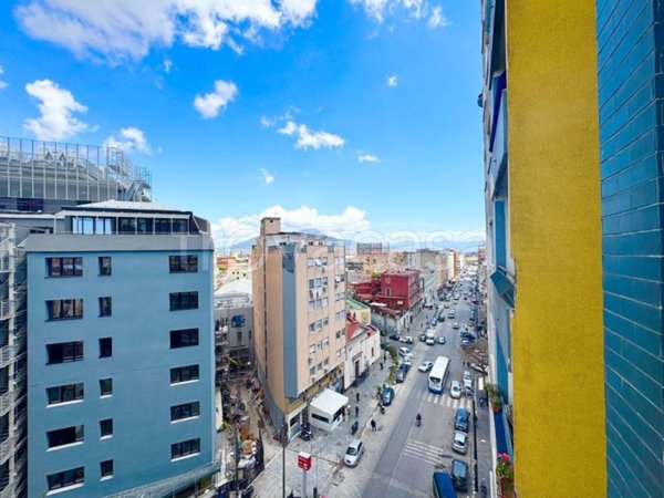 appartamento in vendita a Napoli in zona Porto