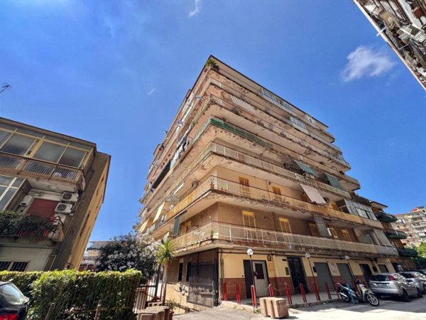 appartamento in vendita a Napoli in zona Pianura
