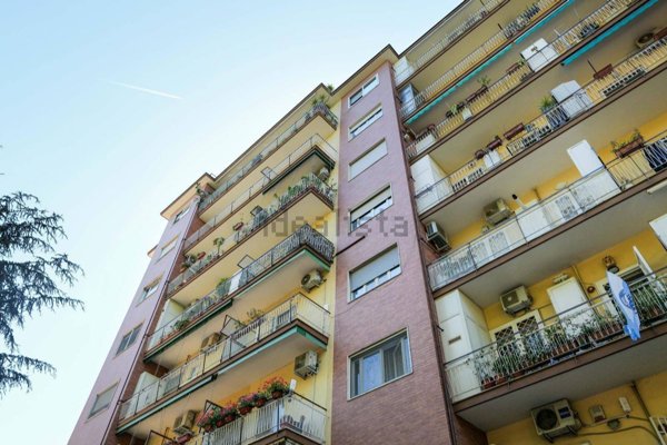 appartamento in vendita a Napoli in zona Bagnoli