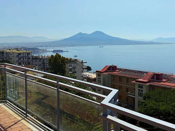 appartamento in vendita a Napoli in zona Posillipo