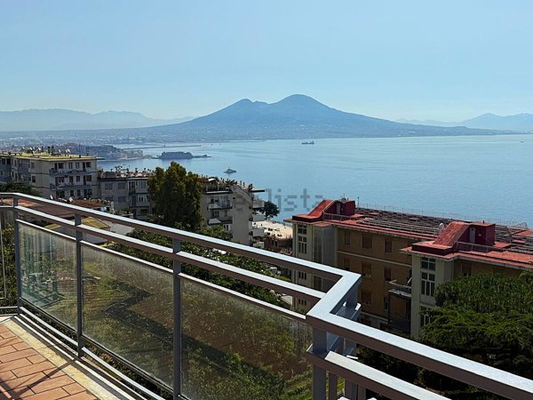 appartamento in vendita a Napoli in zona Posillipo
