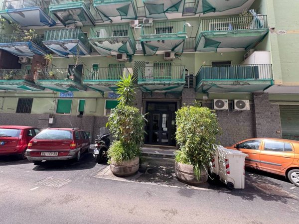 appartamento in vendita a Napoli in zona Fuorigrotta