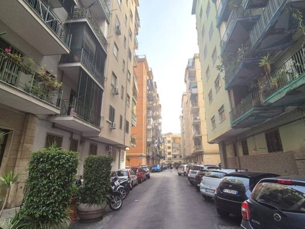 appartamento in vendita a Napoli in zona Bagnoli