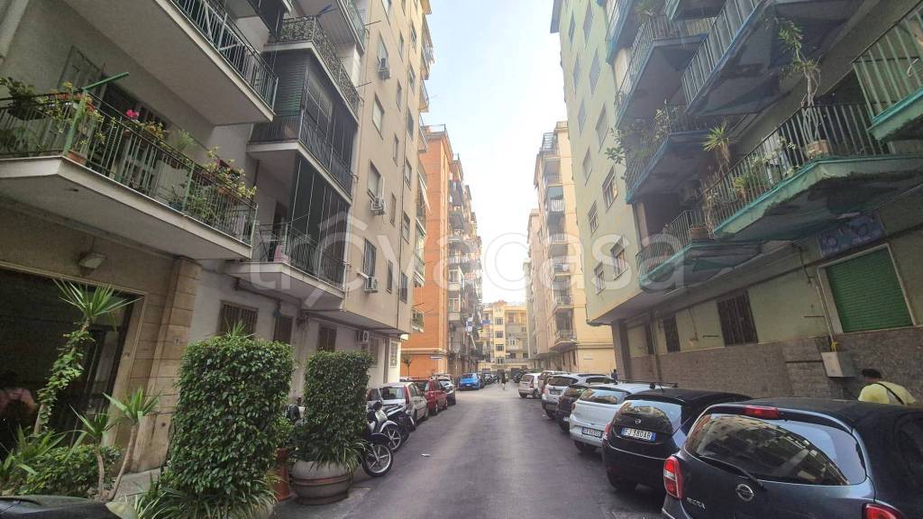 appartamento in vendita a Napoli in zona Fuorigrotta