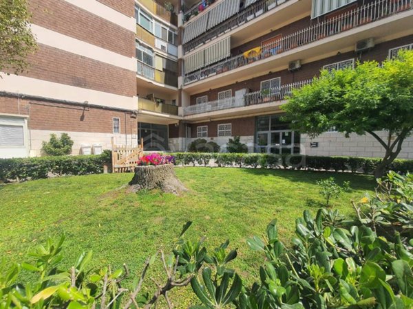 appartamento in vendita a Napoli in zona Fuorigrotta