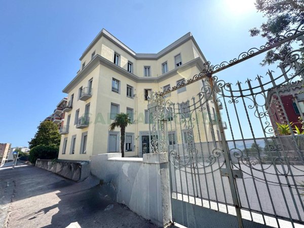 appartamento in vendita a Napoli in zona Vomero