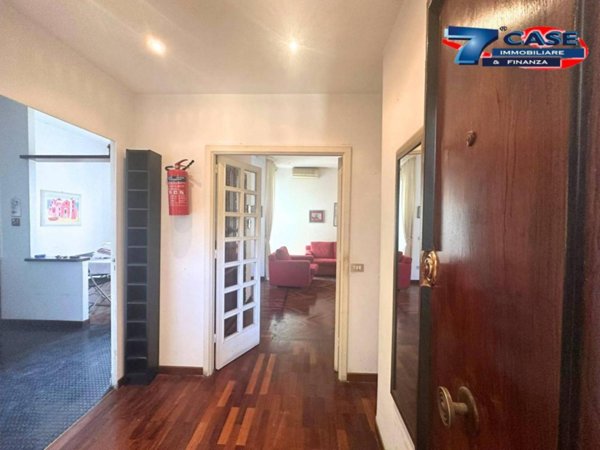 appartamento in vendita a Napoli in zona Fuorigrotta