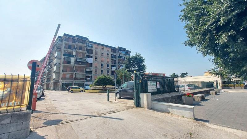 appartamento in vendita a Napoli in zona Vicaria