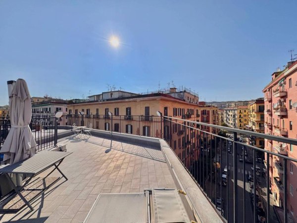 appartamento in vendita a Napoli in zona Arenella