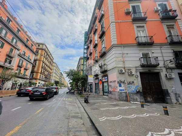 appartamento in vendita a Napoli in zona Porto