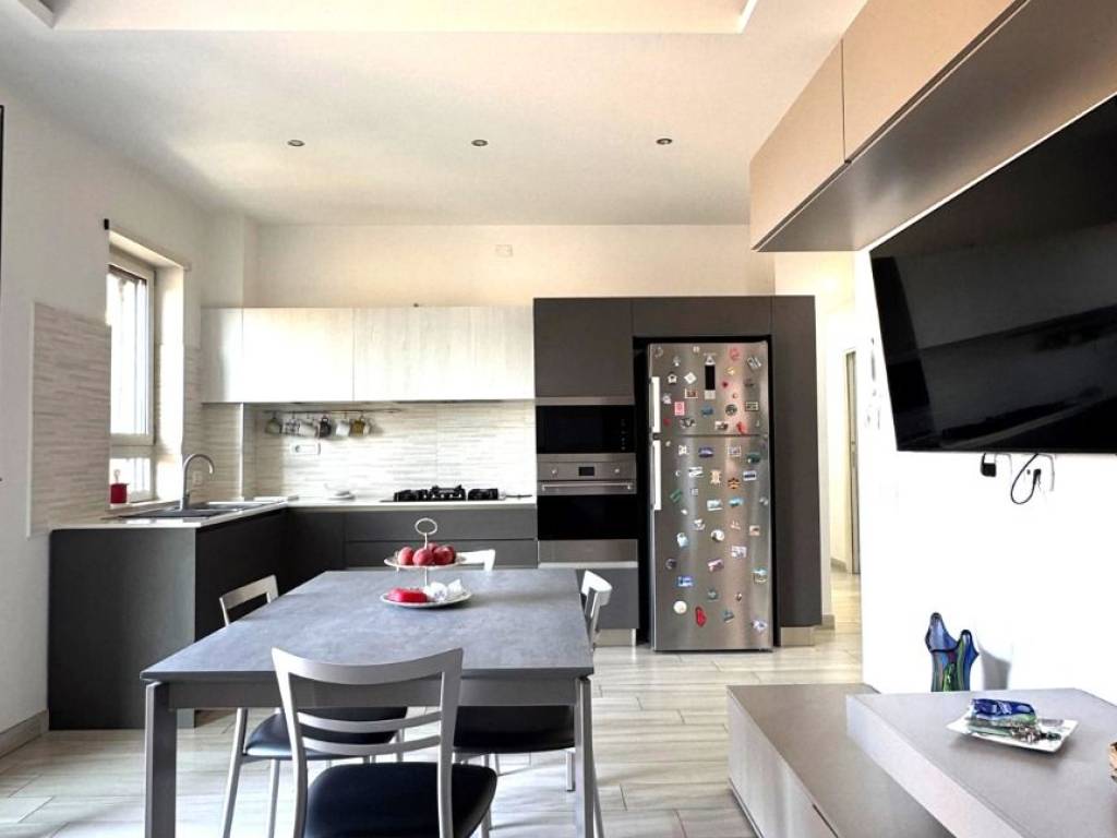 appartamento in vendita a Napoli in zona Bagnoli