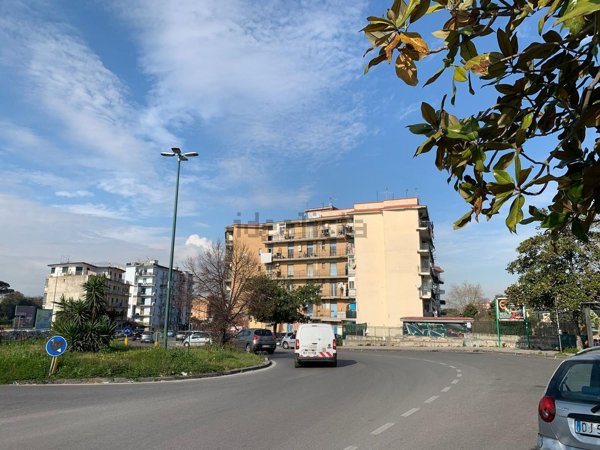 appartamento in vendita a Napoli in zona Barra