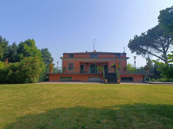 casa indipendente in vendita a Napoli in zona Stella