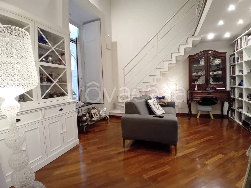 appartamento in vendita a Napoli