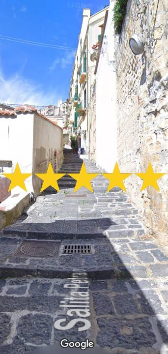 appartamento in vendita a Napoli in zona Vomero