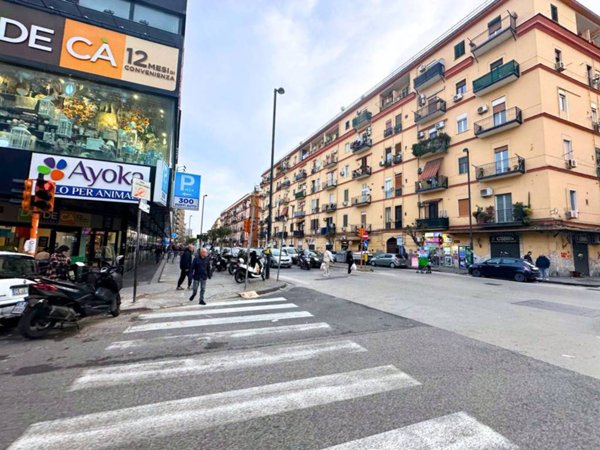 appartamento in vendita a Napoli in zona Vicaria