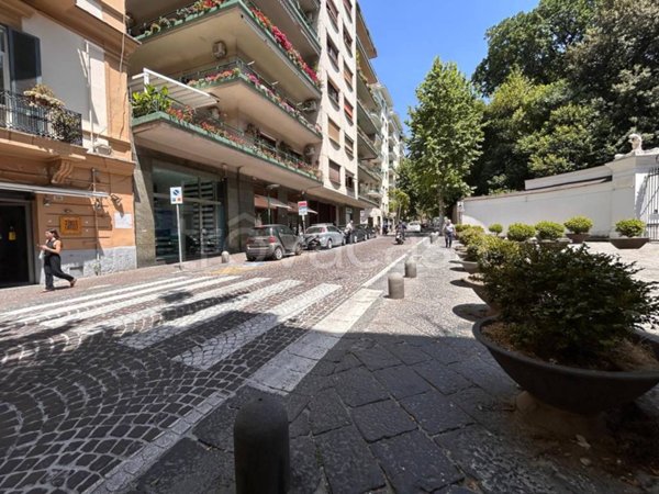 negozio in vendita a Napoli in zona Vomero