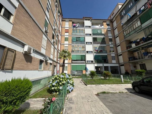 appartamento in vendita a Napoli in zona Ponticelli