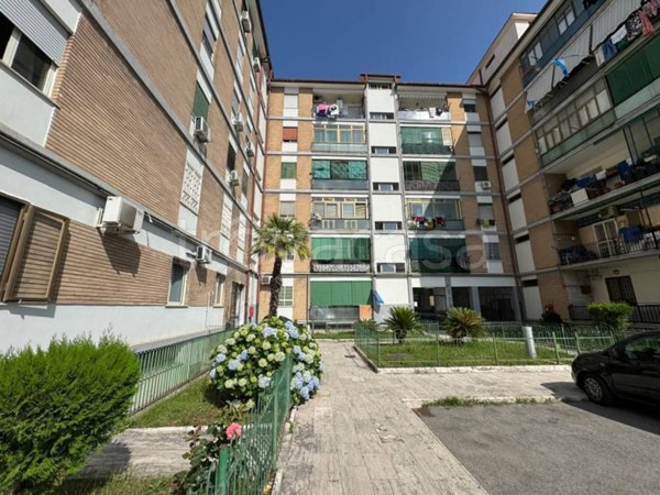 appartamento in vendita a Napoli in zona Ponticelli
