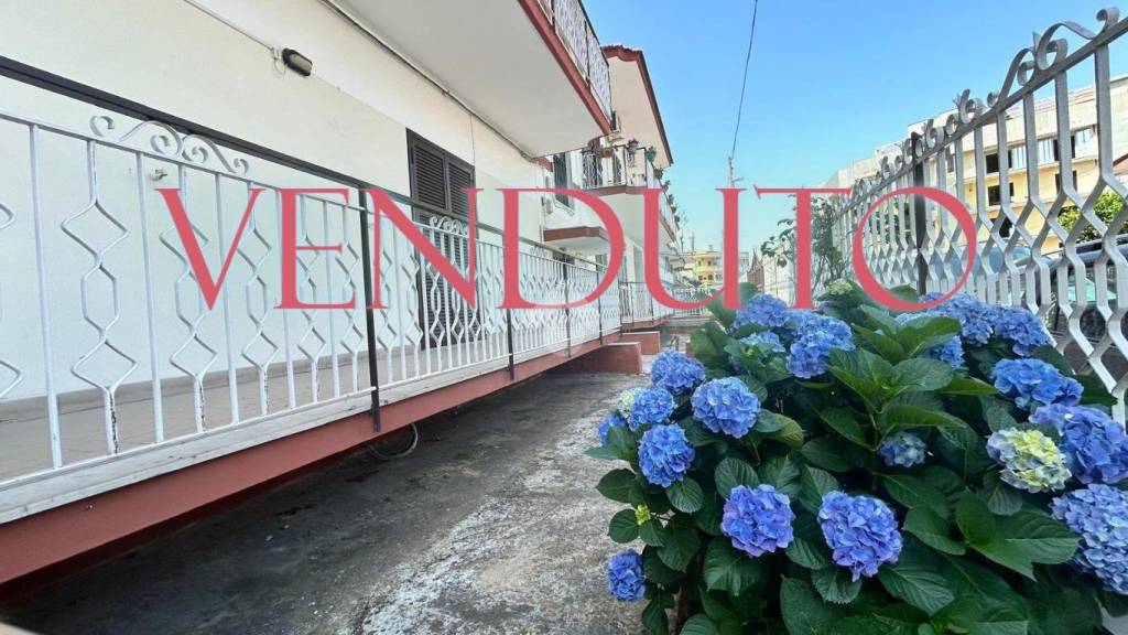 appartamento in vendita a Napoli in zona Ponticelli