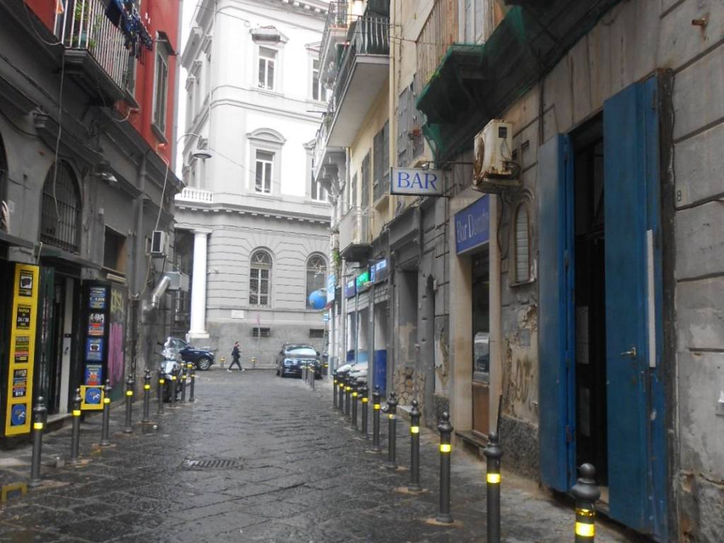 negozio in vendita a Napoli