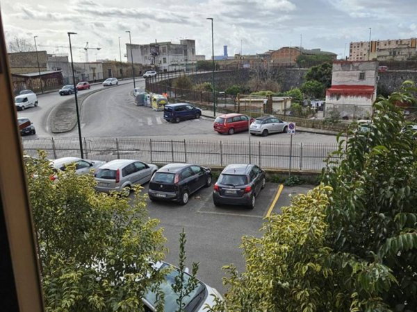 appartamento in vendita a Napoli in zona Ponticelli