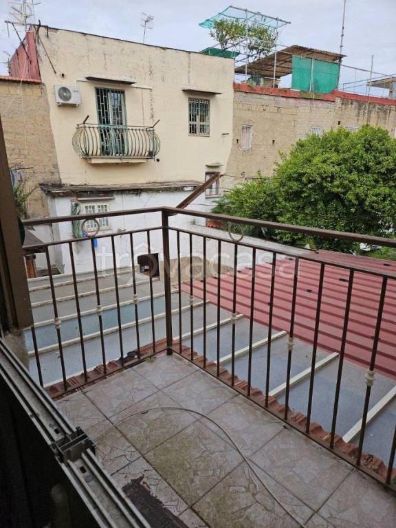 appartamento in vendita a Napoli in zona Piscinola