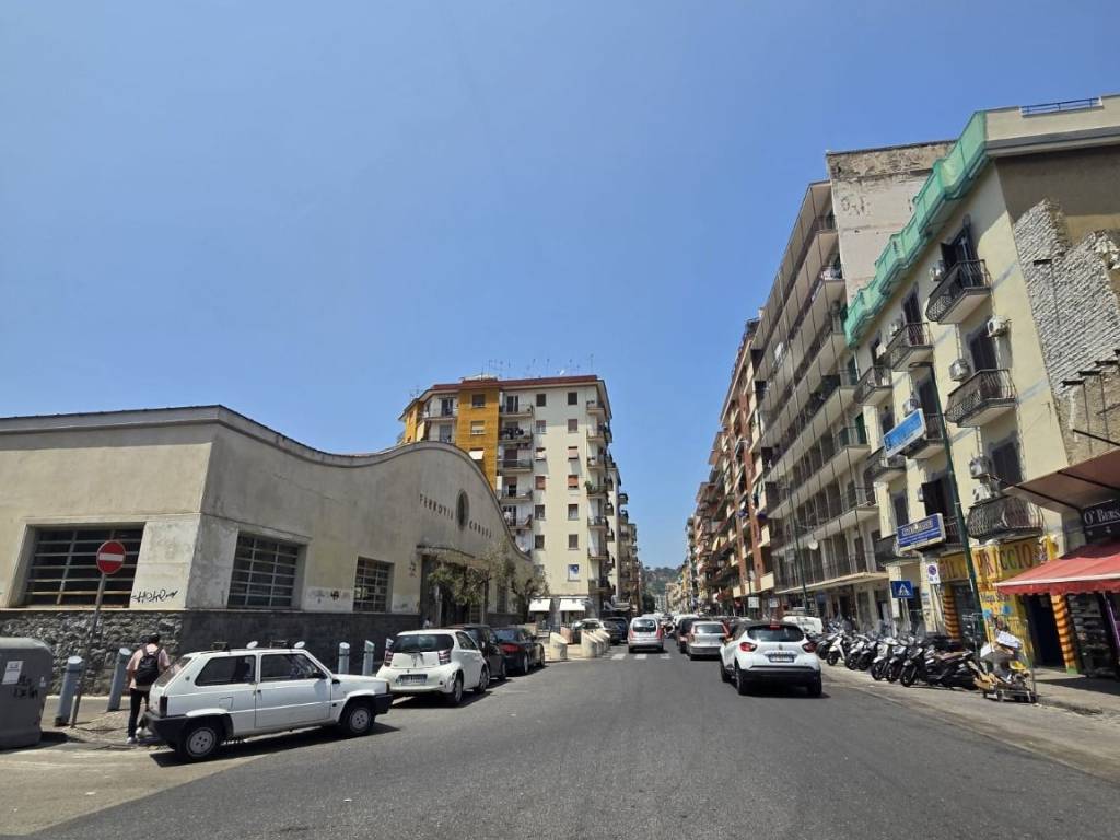 appartamento in vendita a Napoli in zona Fuorigrotta