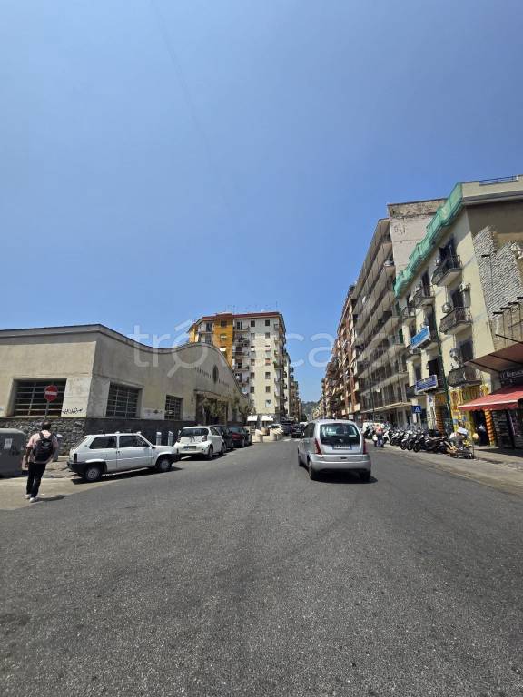 appartamento in vendita a Napoli in zona Fuorigrotta