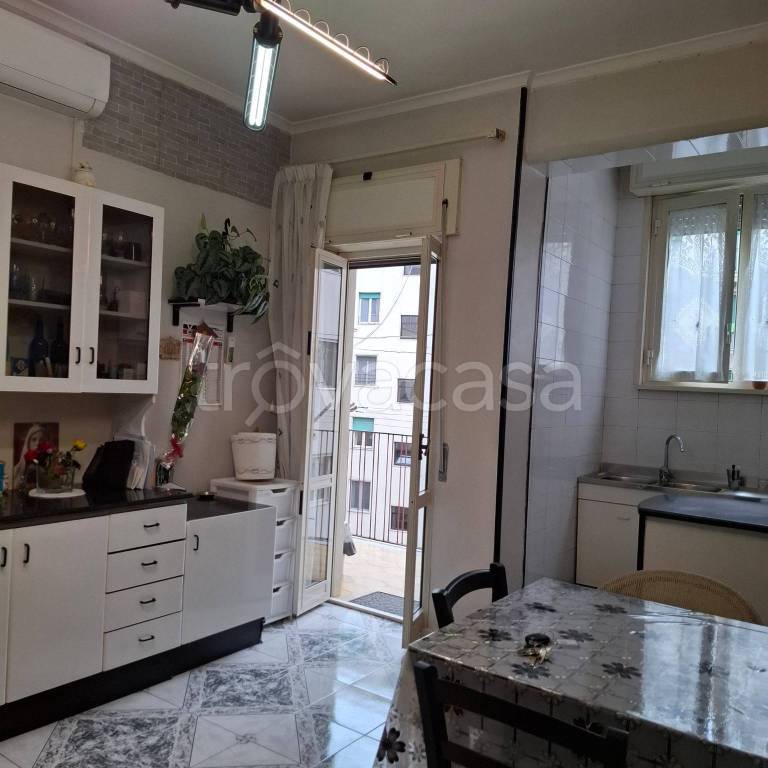 appartamento in vendita a Napoli in zona Arenella