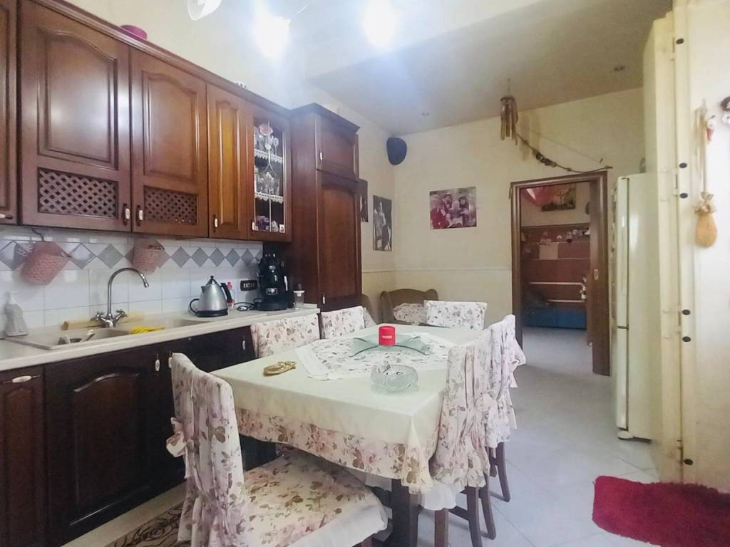 appartamento in vendita a Napoli in zona Bagnoli
