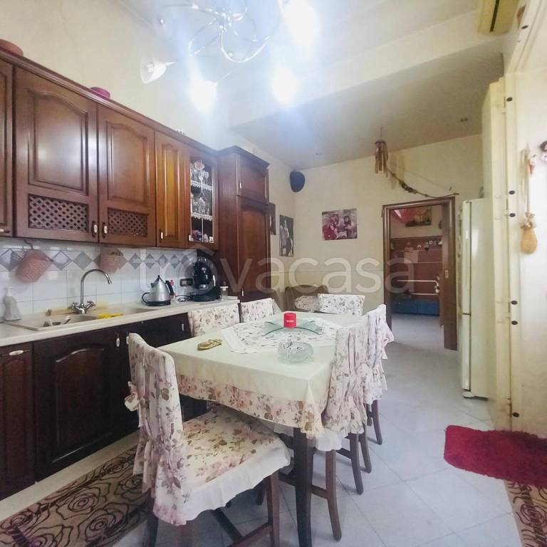 appartamento in vendita a Napoli in zona Bagnoli